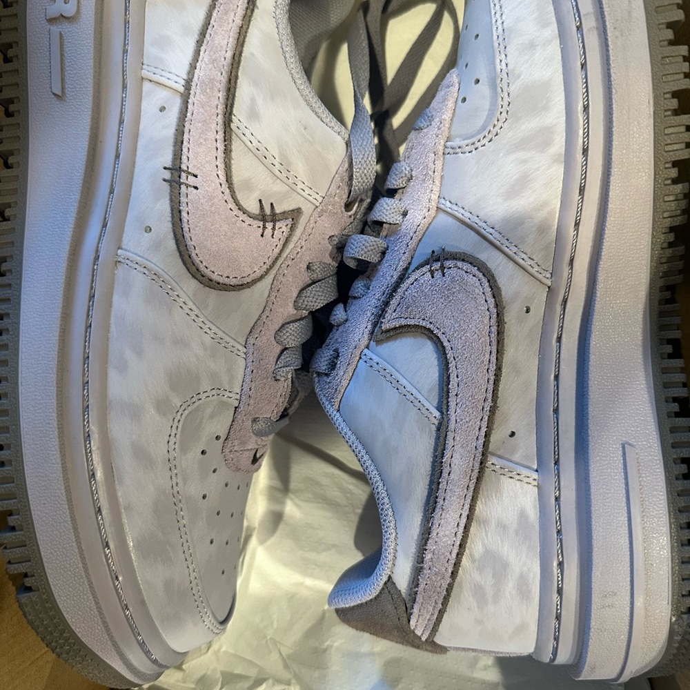 PROVENCE PURPLE NIKE AIR FORCE 1 LUXE